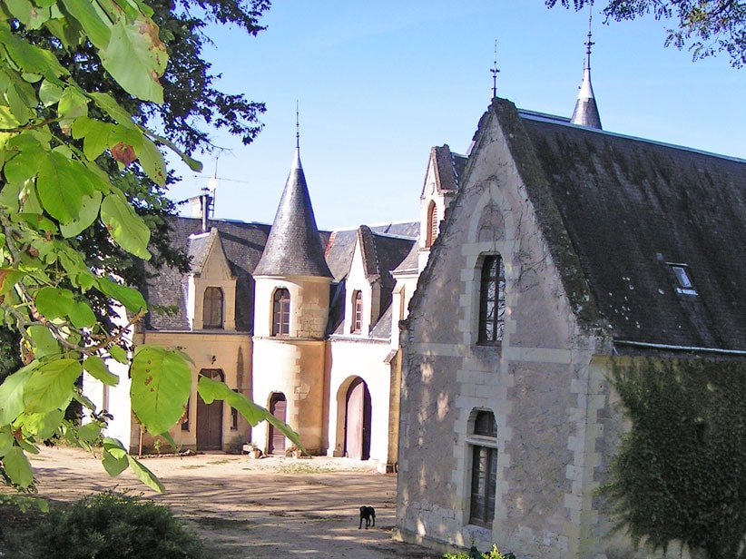 Les Écuries du château