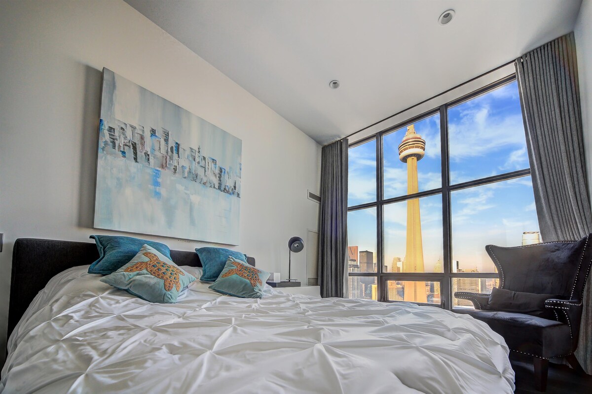 豪华顶层公寓，可欣赏令人惊叹的加拿大国家电视塔（ CN TOWER ）景观