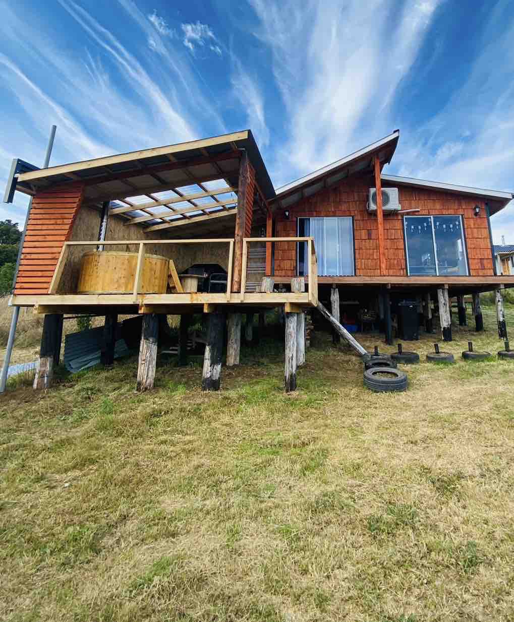 Agradable cabaña, con Tinaja y vista al mar