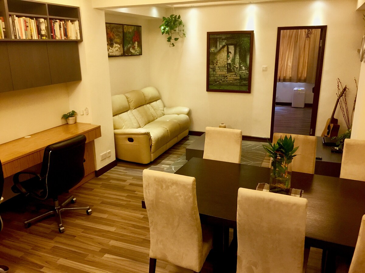 Spacious 1 bedroom - 1 min MTR / 位置优越