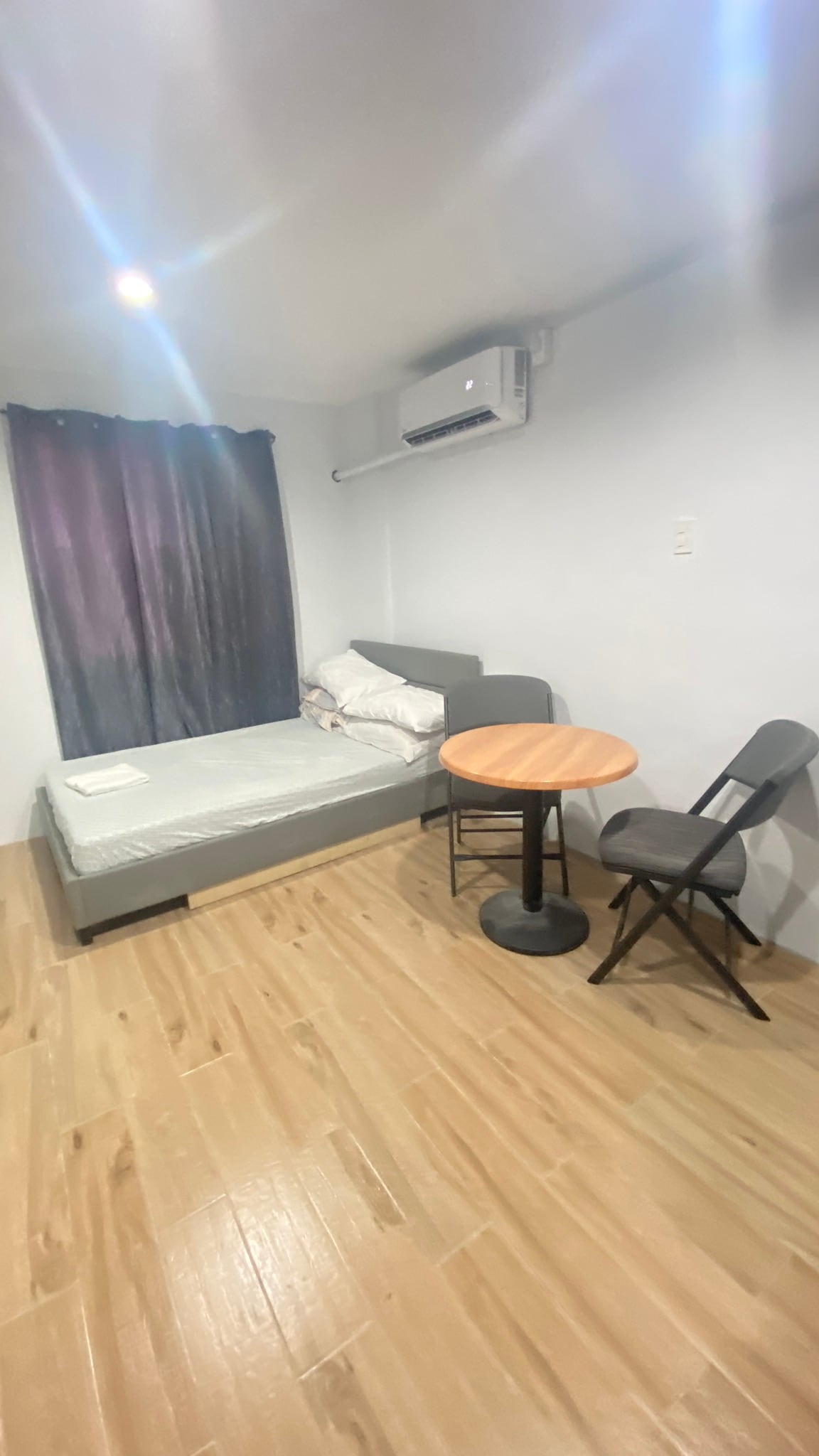 5th Floor Furnished Studio (fiber wifi)