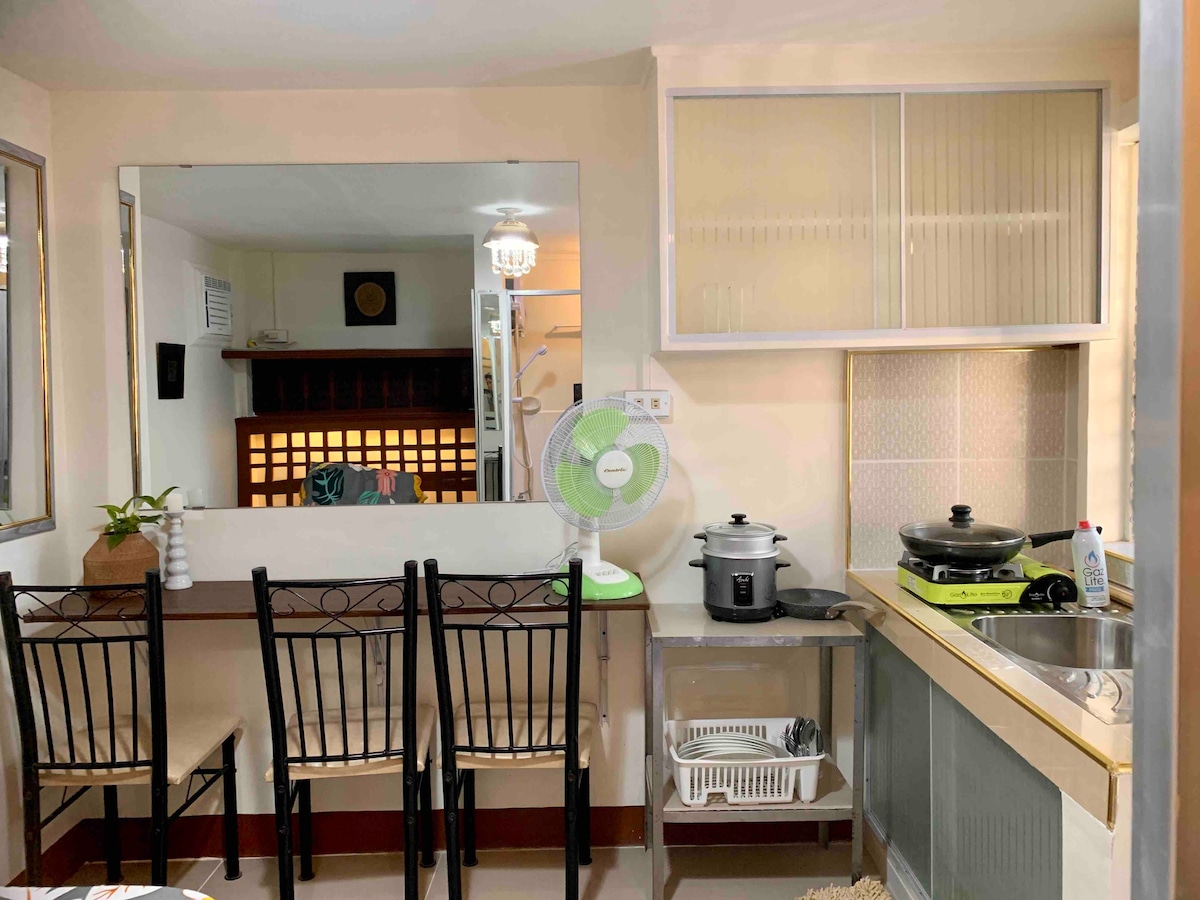 B室-带独立卫生间和烹饪的单间公寓式公寓