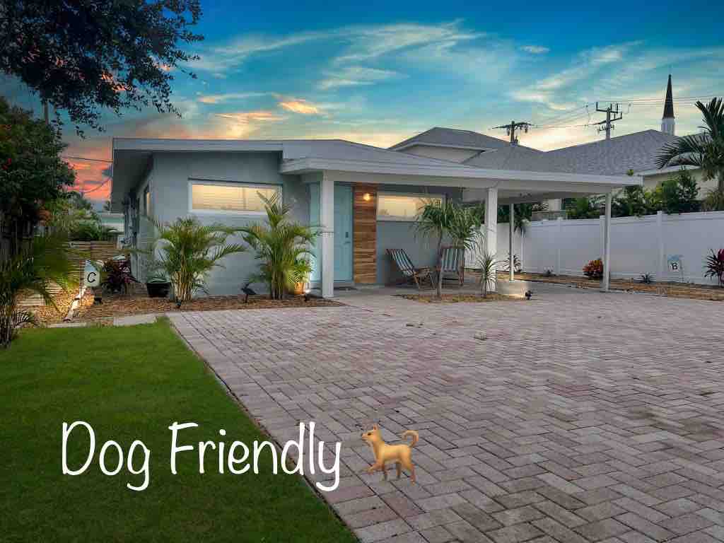 1BR C Unit 🐕- Pet Friendly Beach- Fenced yard