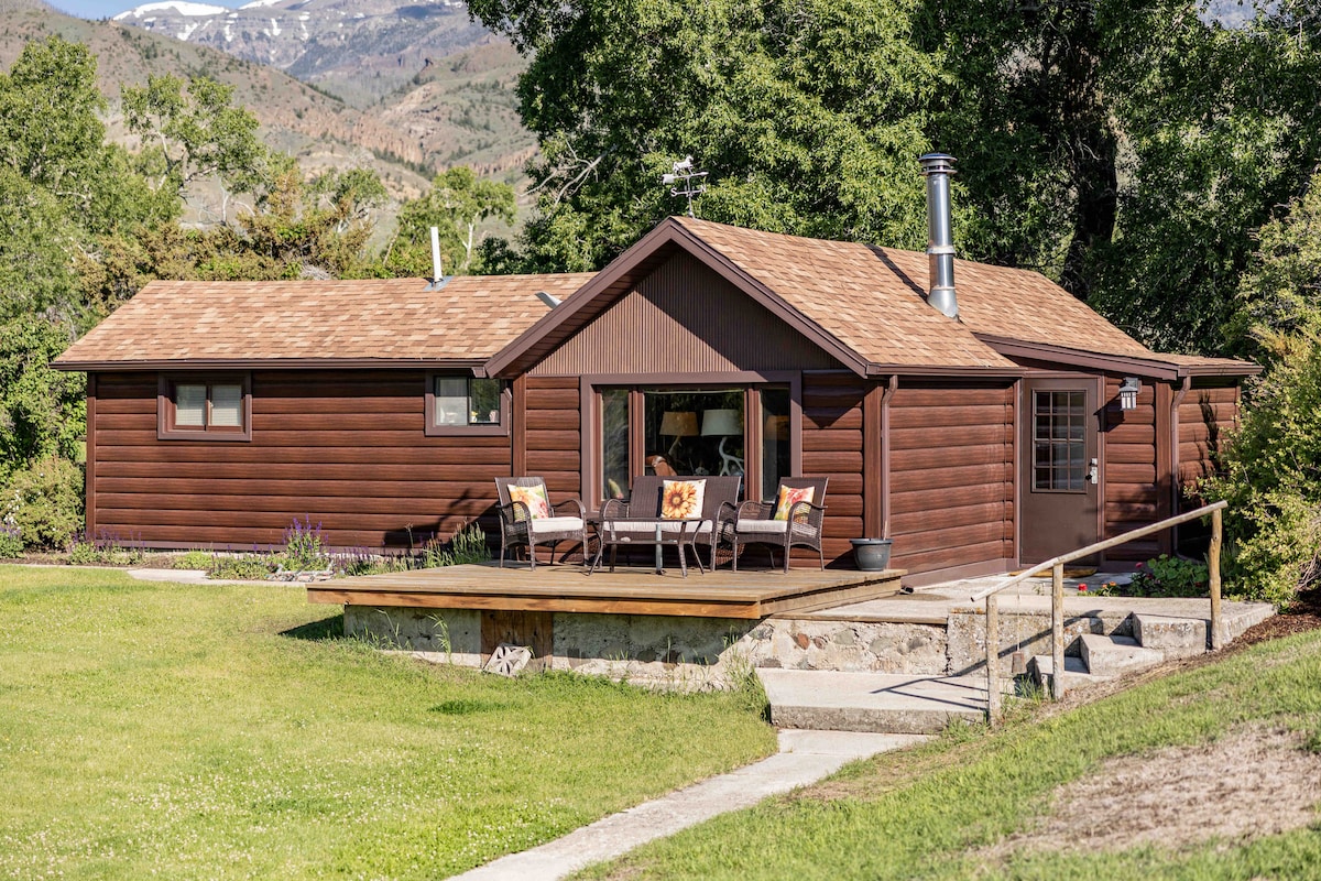 Homestead Cabin away from the Crowds