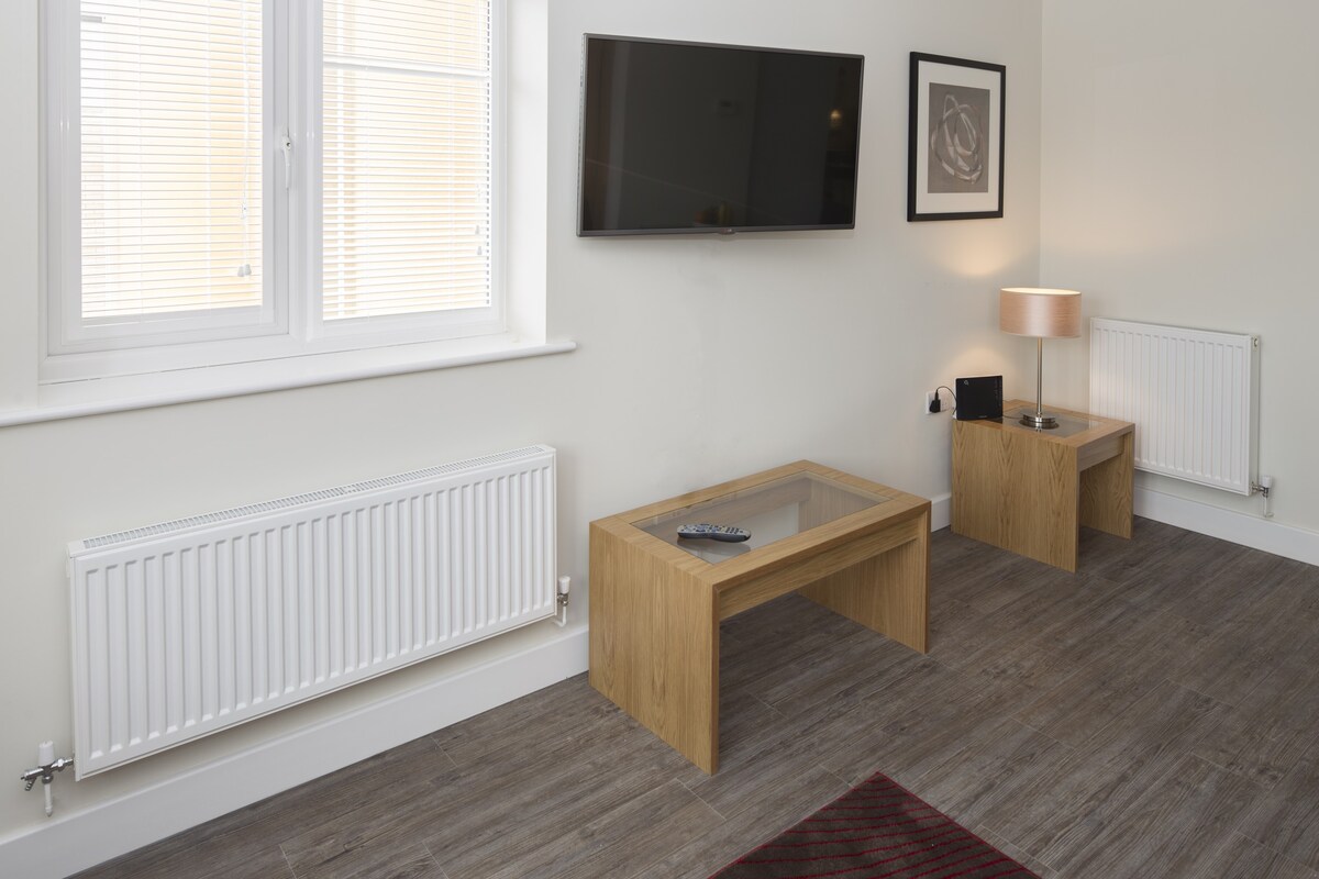 Standard One Bedroom Apartment at Beneficial House by House of Fisher