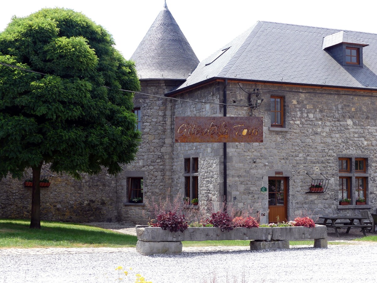 Ferme Château de Laneffe - Gîte de la tour