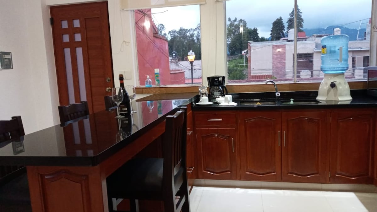 Departamento cocina de granito negro