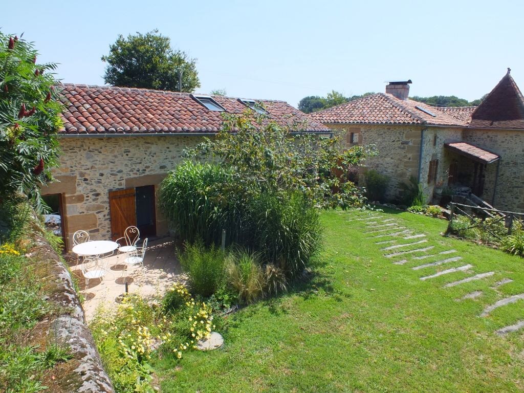 Petite maison en pleine campagne