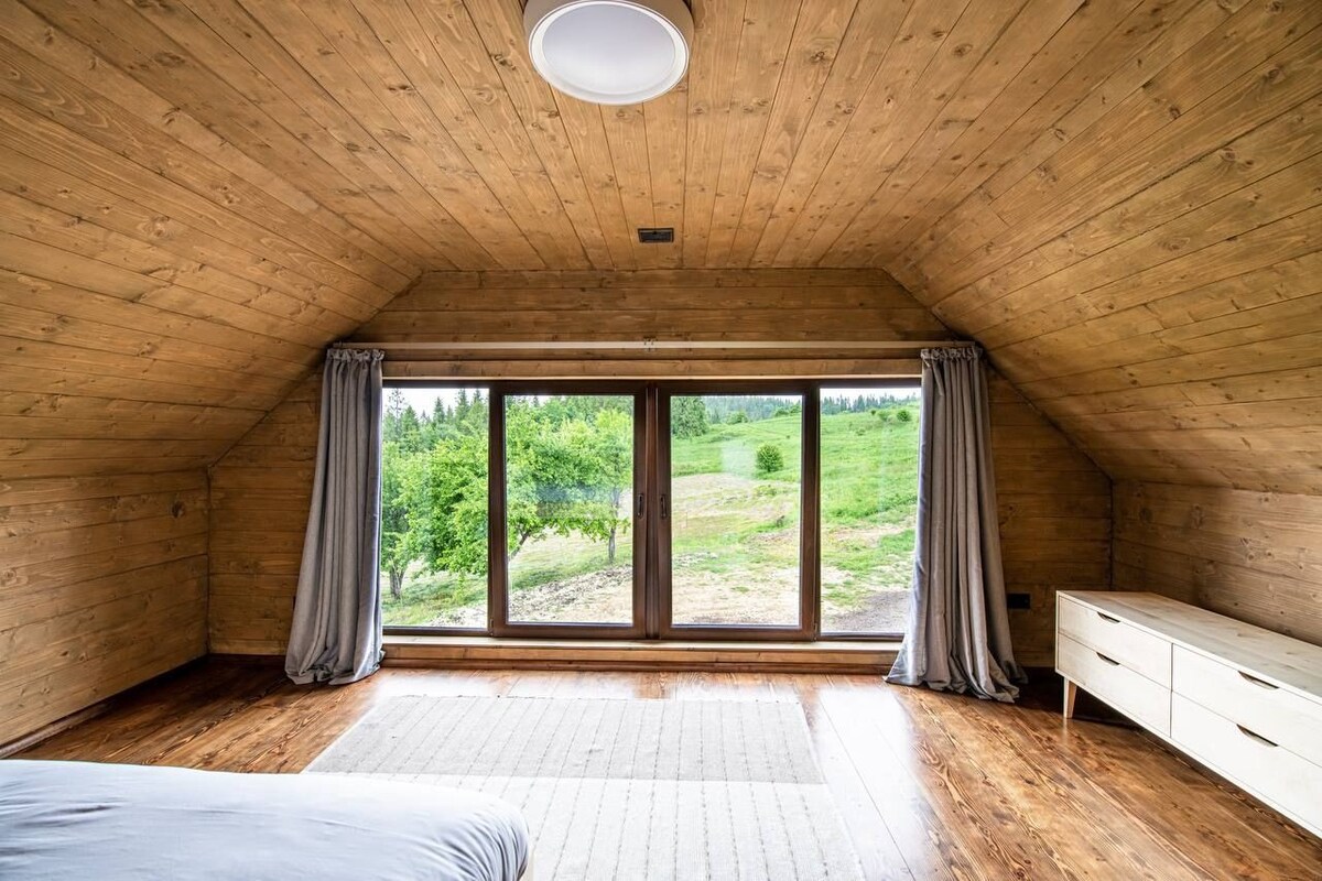 喀尔巴茨山新建的现代风格双卧室乡村小屋