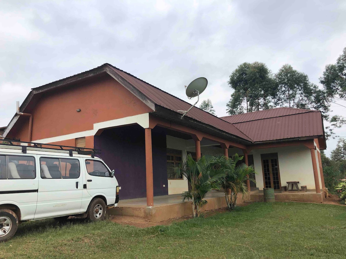 Wild West guest house ( masaka )