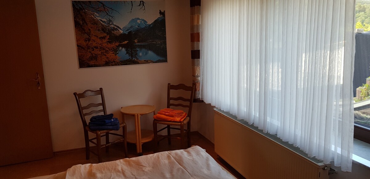 度假公寓Haus Kapellenblick （ Winterberg/Züschen ） -度假公寓（ 55平方米） ，可入住4人，配备1张双人床和1张单人床