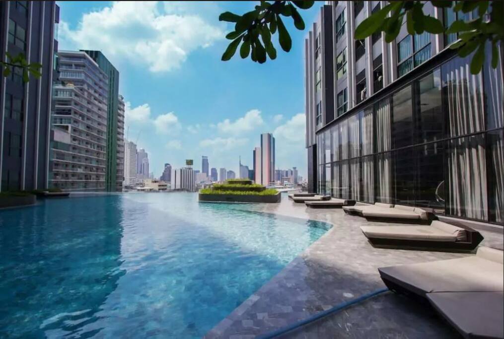 Nice view, Cozy bedroom, Downtown, Near MR