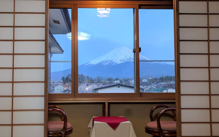 富士河口湖的民宿