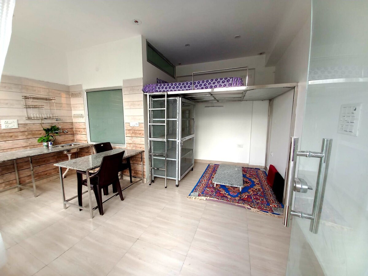 Mahesh -配备空调的舒适微型住宅。
