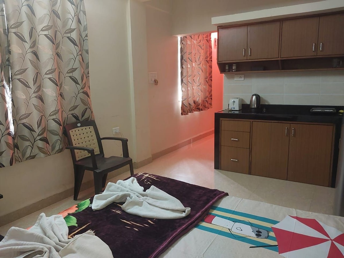 studio w kitchen 100mbps candolim homestay Airbnb2