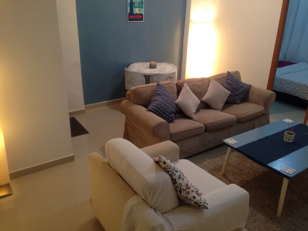 Homely, large, terrace, wan chai apartment