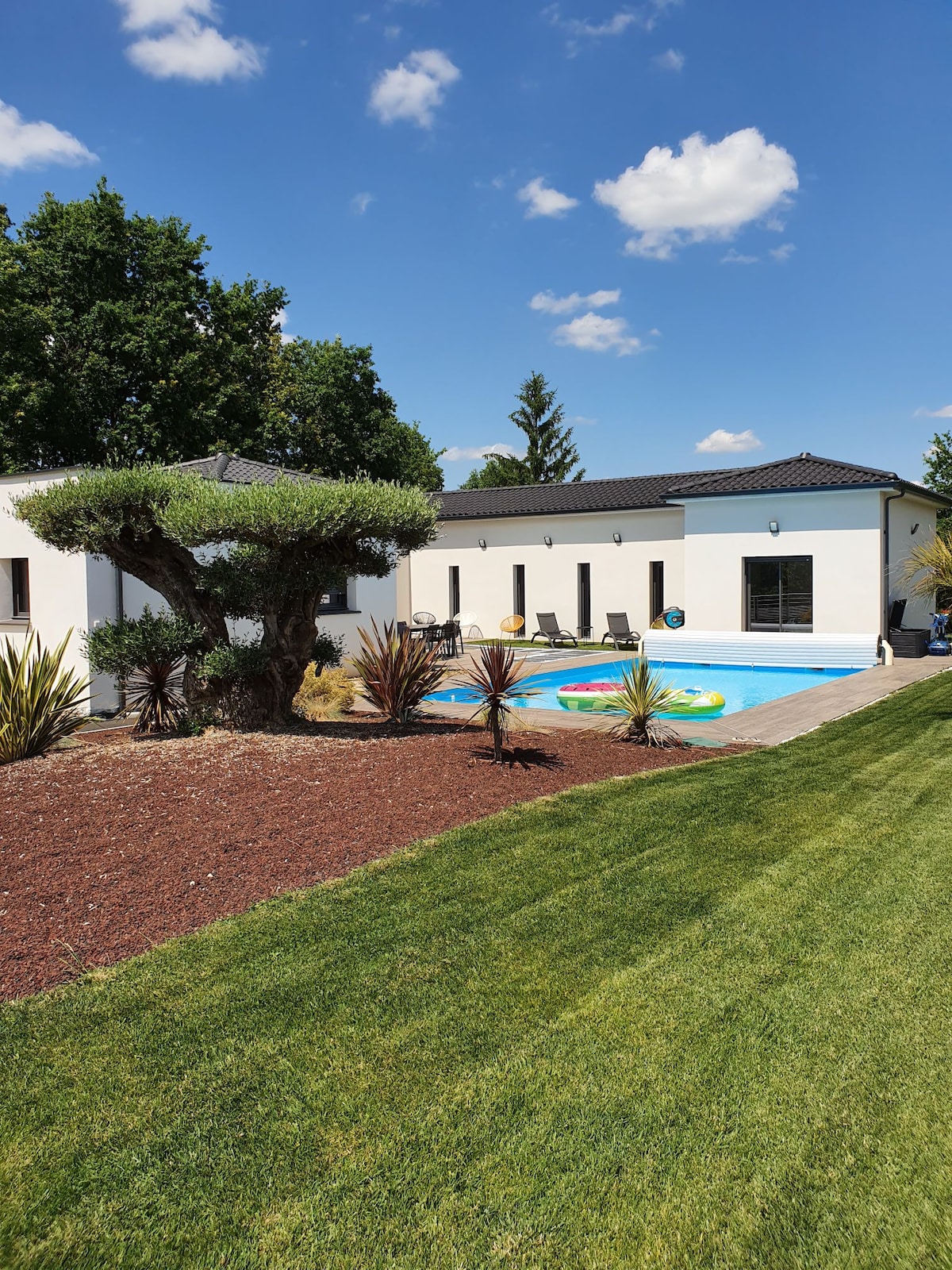 Villa au calme avec vue forêt et 3mn de Montauban