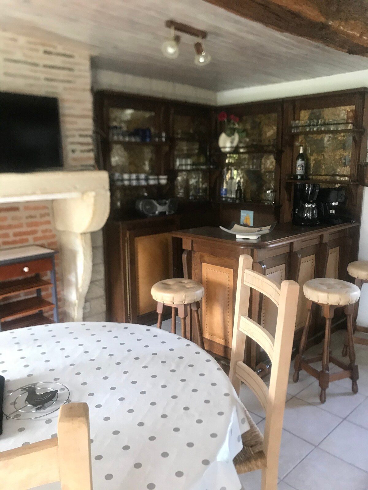 CHARMANTE MAISONNETTE à VENDAT (15 mns de Vichy)