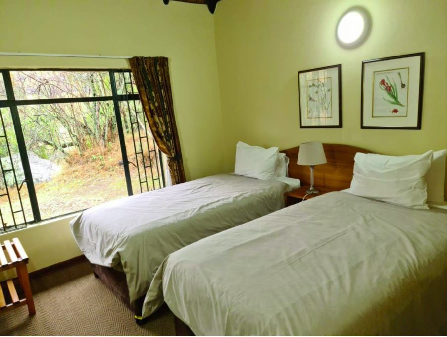 Drakensberg花园景观双卧室101 （早餐）