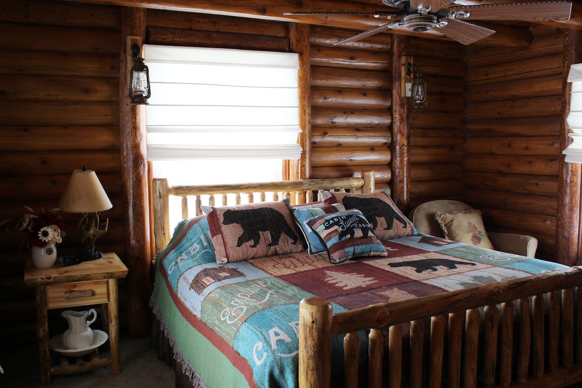 Alice 's Cozy Grand Canyon Cabin: South Rim