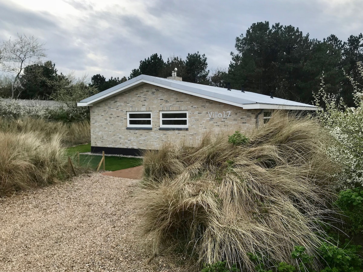 Wellness Villa 17 Ameland aan de Strandweg in Buren