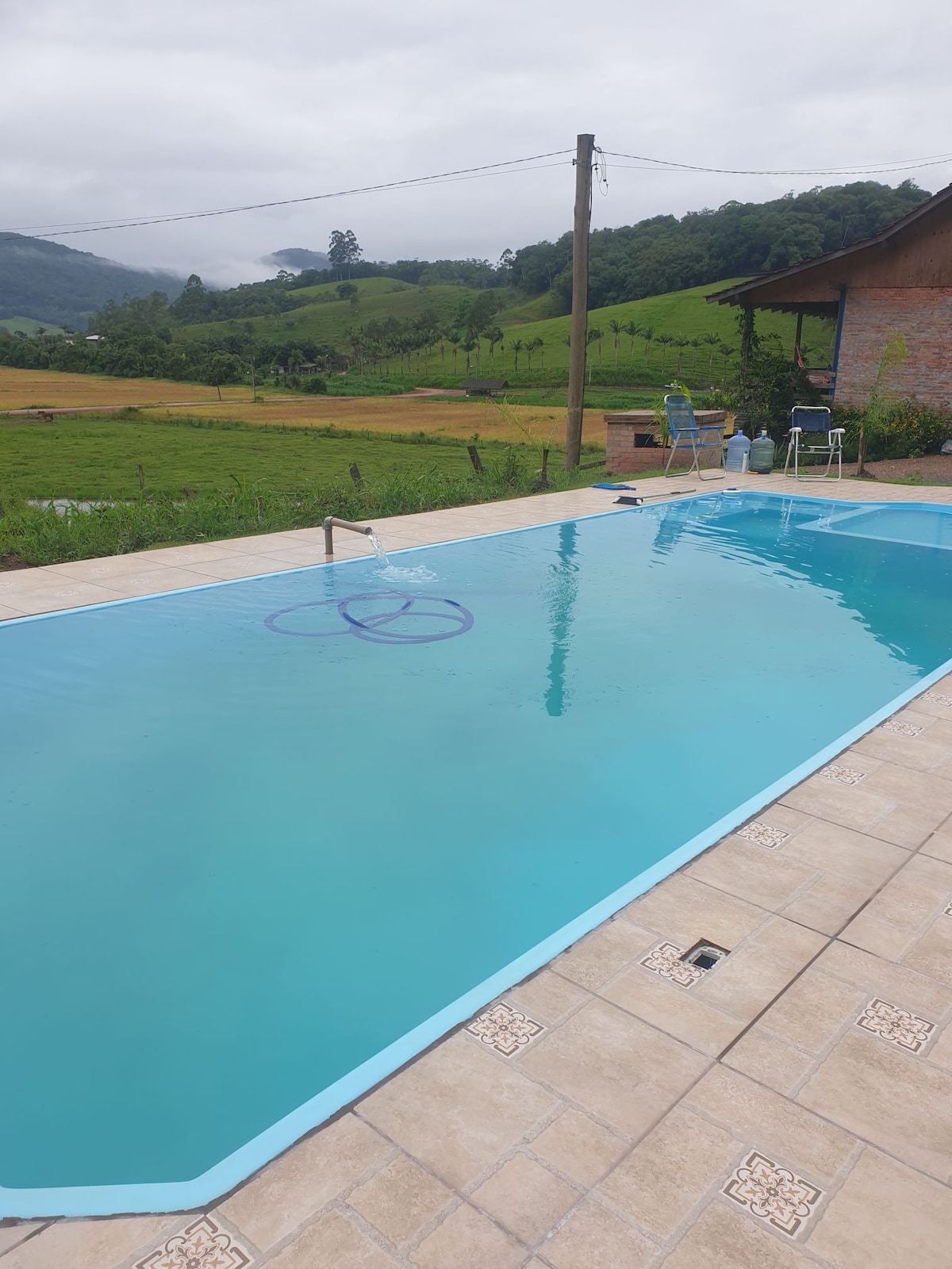 Chalé Rustico com piscina