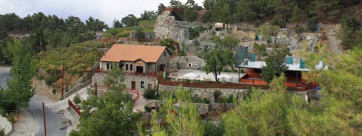 探险山地公园露营地