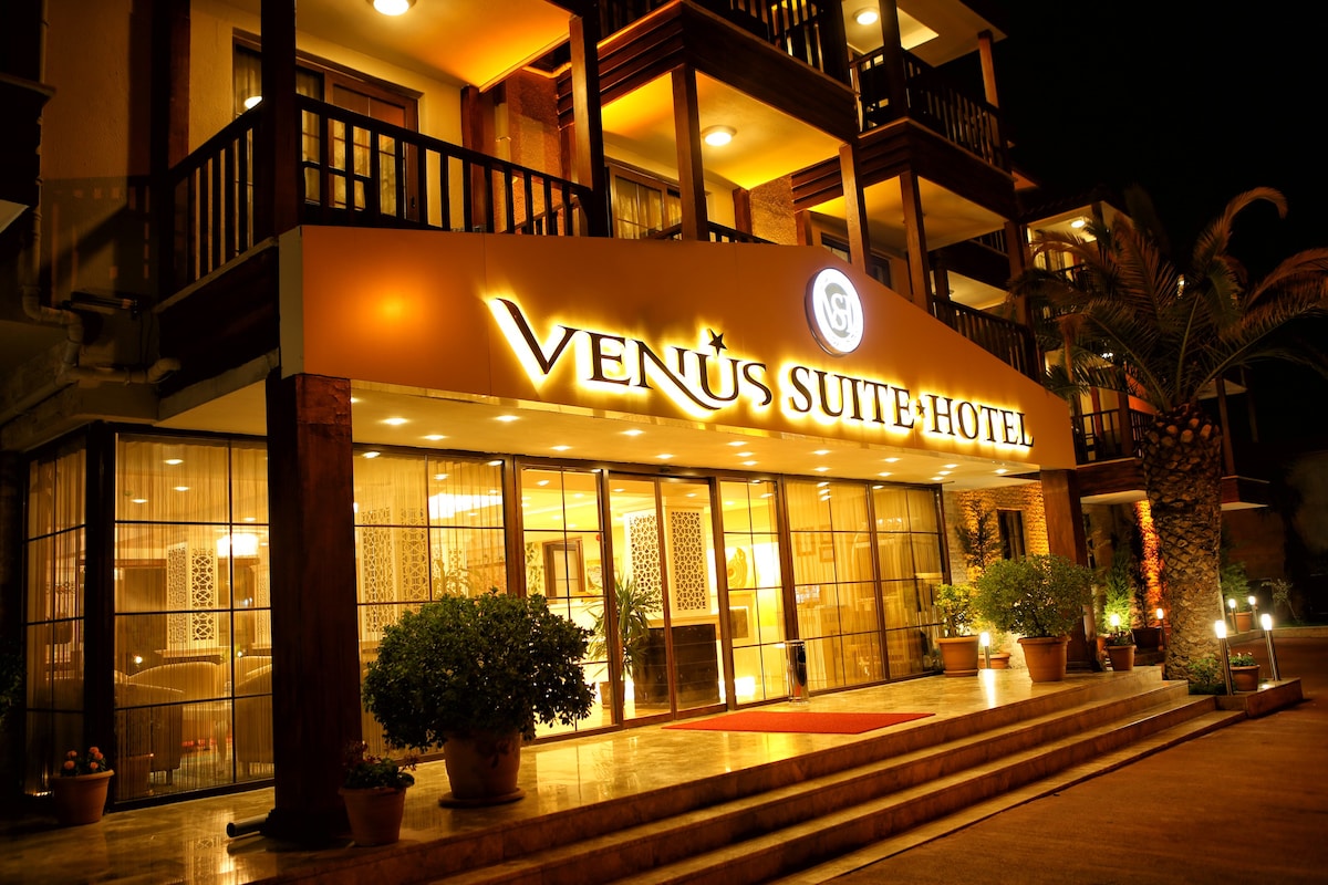 Venus Suite Hotel Double 305