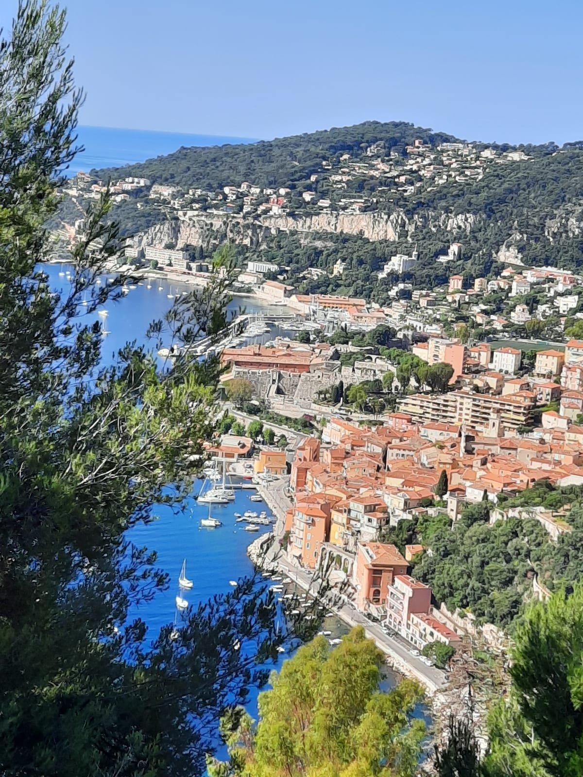 位于Villefranche sur Mer高单间公寓