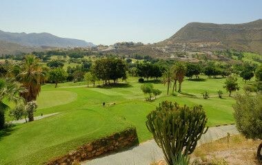 Envía Golf: Bello Rincón, Paz y Vistas
