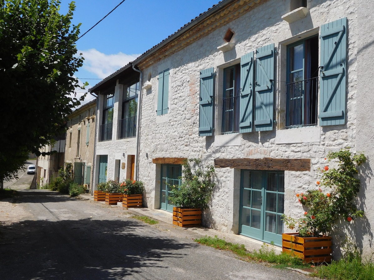 Castelmac, a renovated self catering apartment