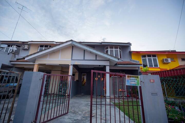 东甲云民宿tangkak Ying Homestay 东甲民宿