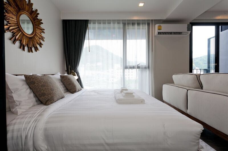 Patong beach Apartment （pool, parking, gym,Wi-Fi）