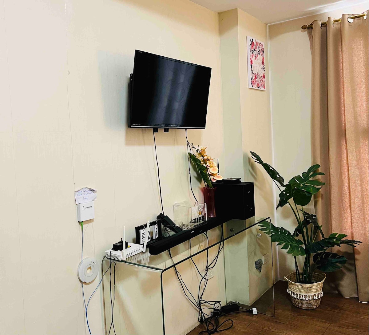 单间公寓房间/East Bel Air Residences Cainta Cainta带无线网络