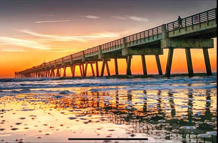 杰克逊维尔海滩（Jacksonville Beach）的民宿