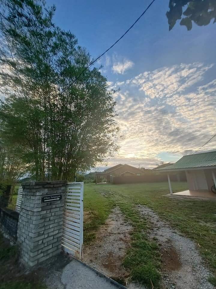 tempoyak tiga别墅@ paddy field view cenang