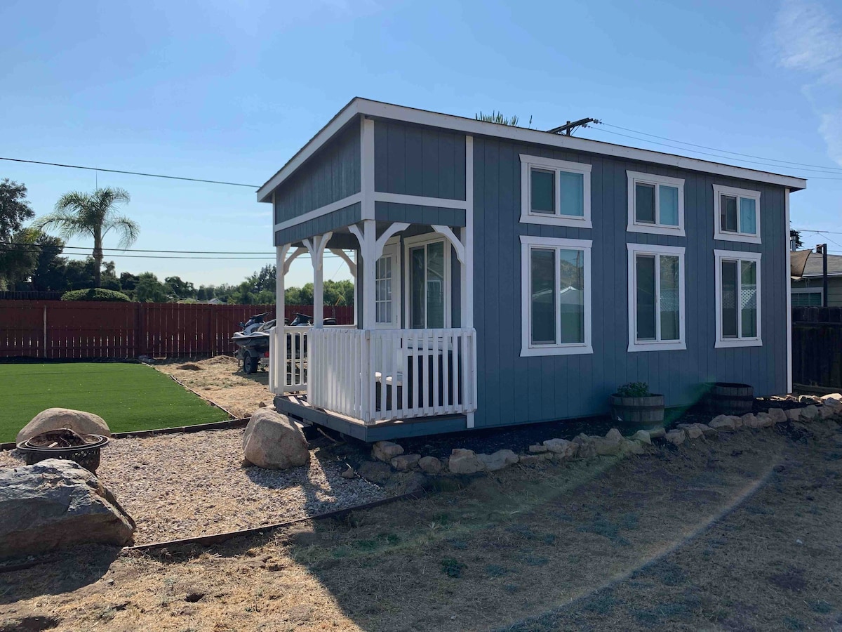 Cute Tiny House in Lakeside