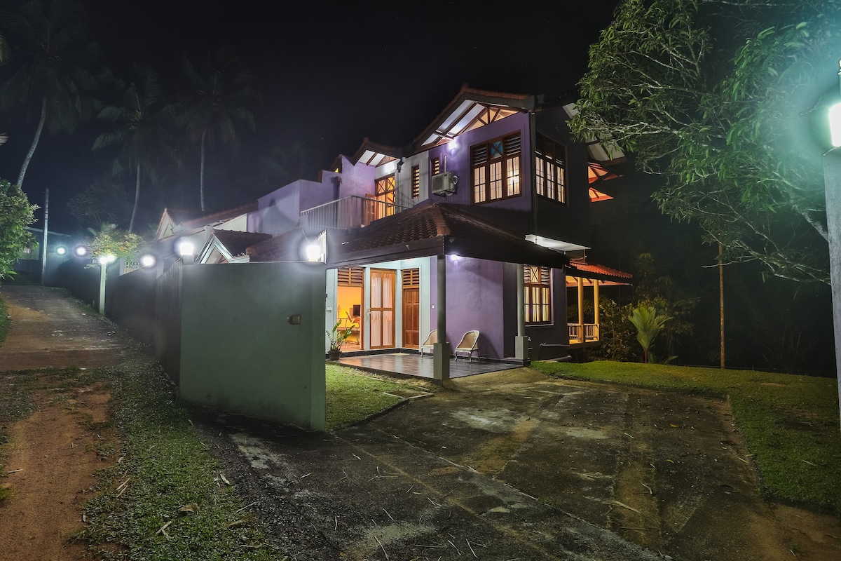 Loving Villa - Kaluaggala