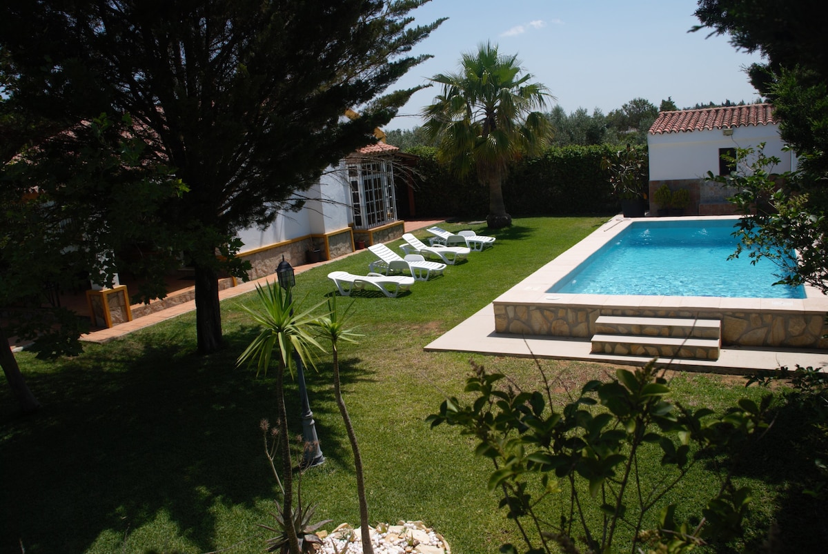 Villa Alegria,private pool,700m beach