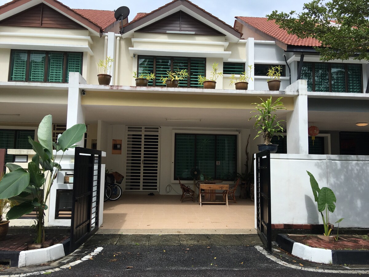 槟城DiyHomestay-2间客房，可容纳5人/普劳山后Diy Homestay-2间客房，可容纳5人