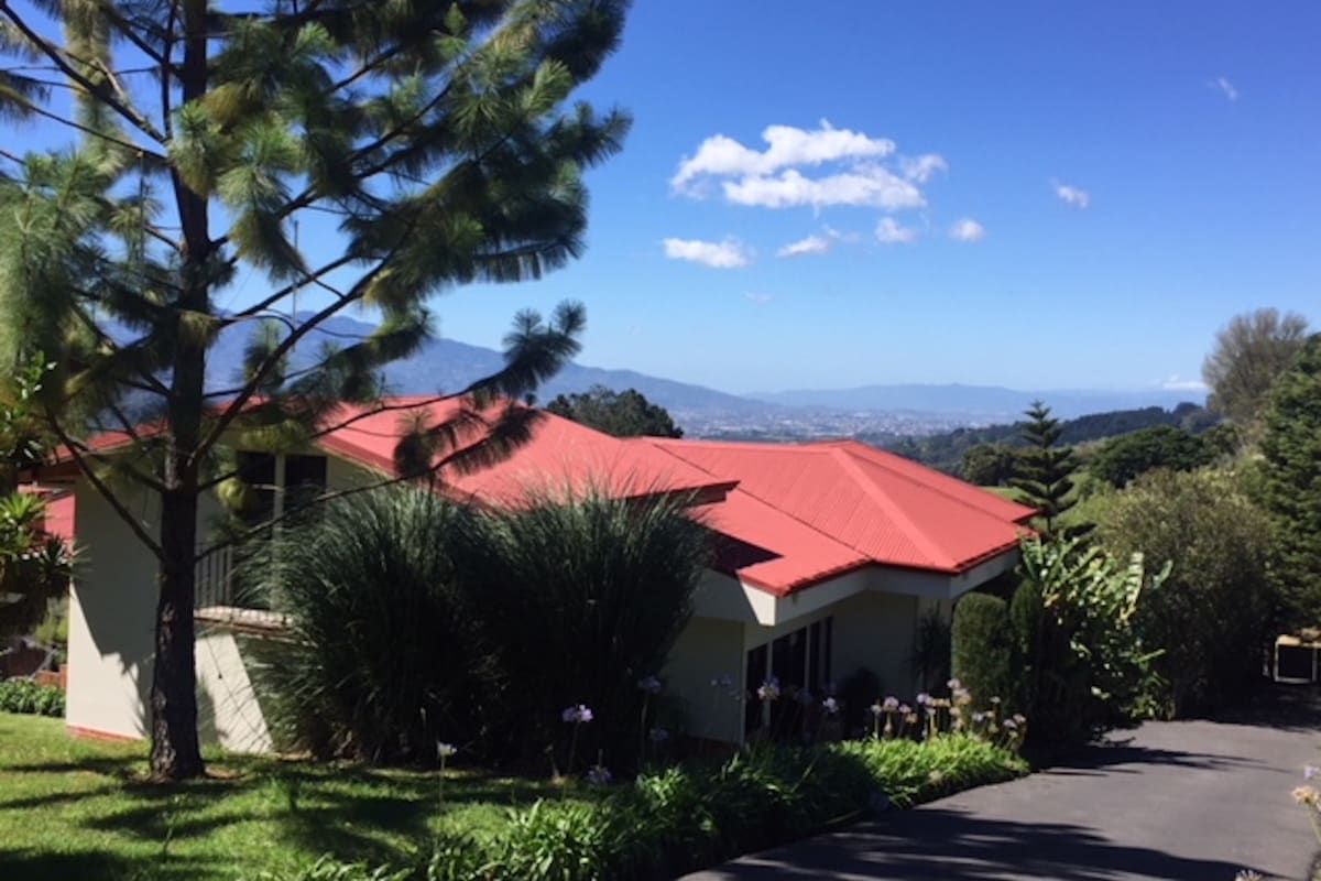 美丽的山区住宅-可欣赏圣何塞美景