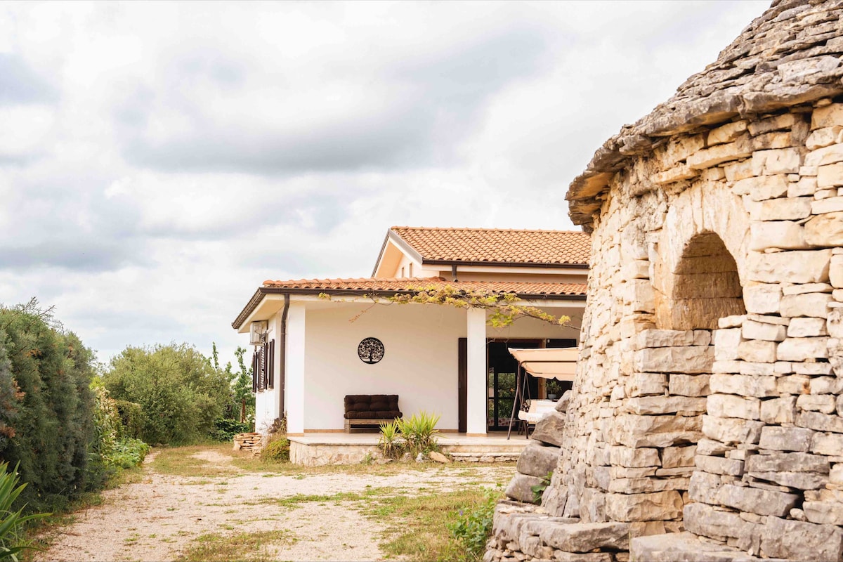 Trullo della Murgia - Villa Castel del Monte