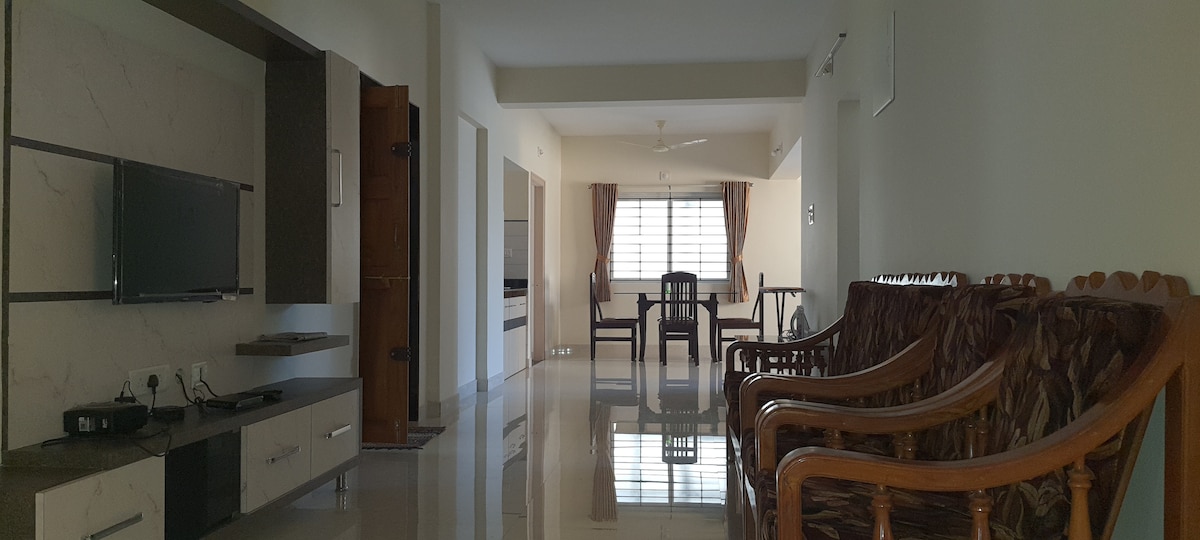 Spacious 4 bedroom flat with parking in udupi city