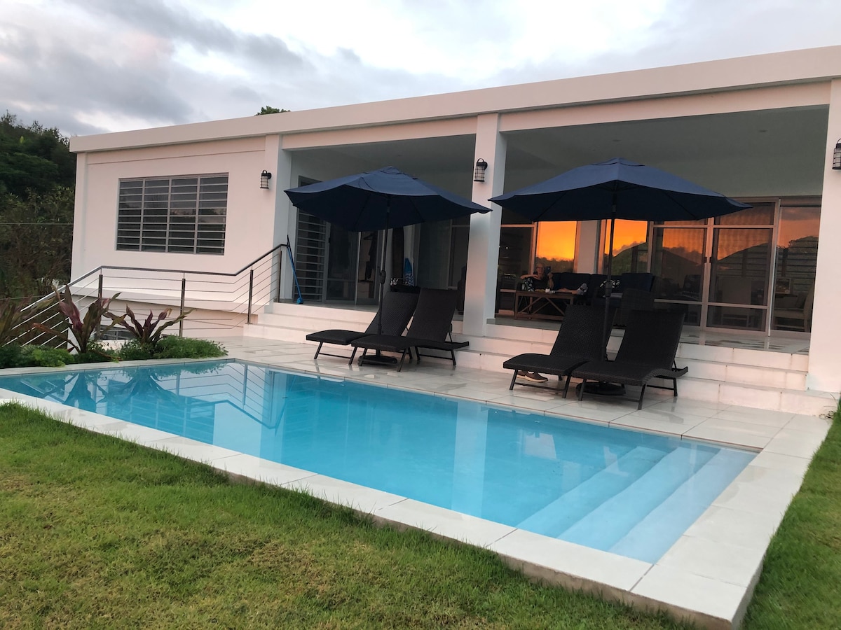 Villa La Joya -New/Modern/Luxury/Ocean Views/Pool