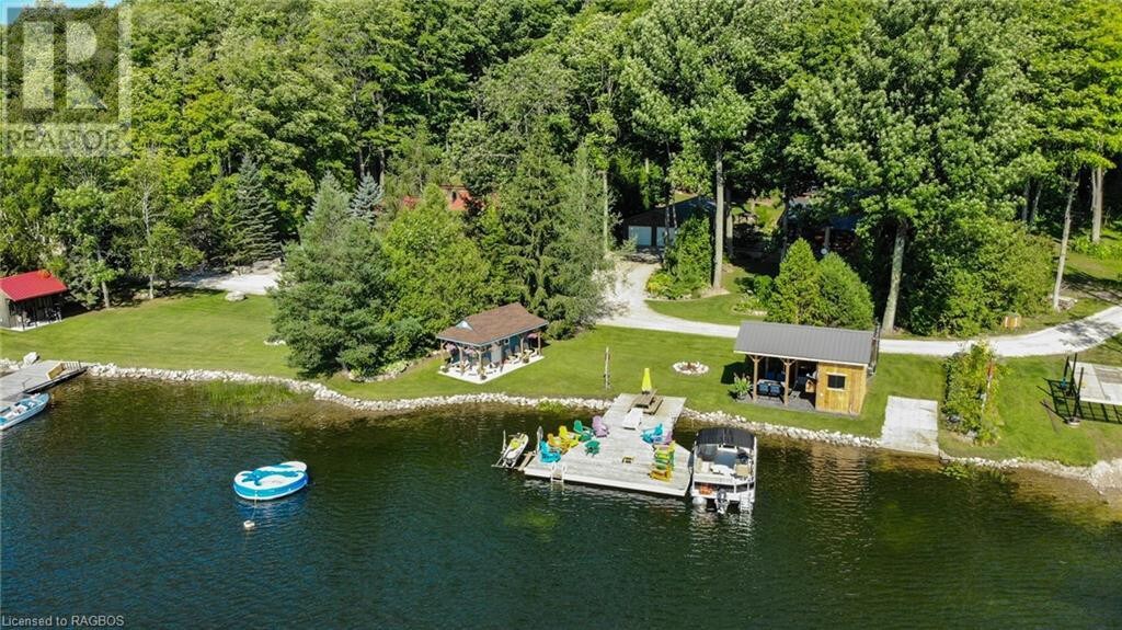 Top Rated Waterfront Cottage w/Hot Tub/Canoe/Sauna