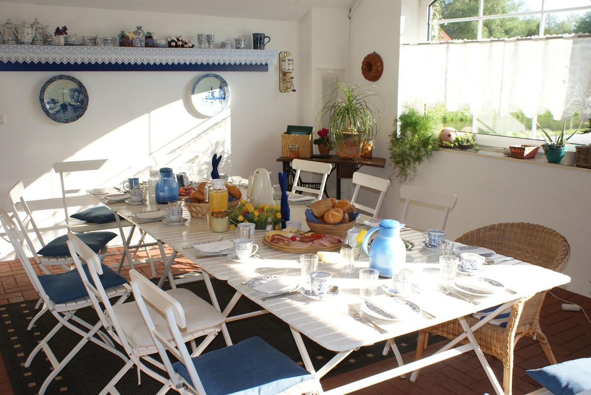 水闸小屋小憩