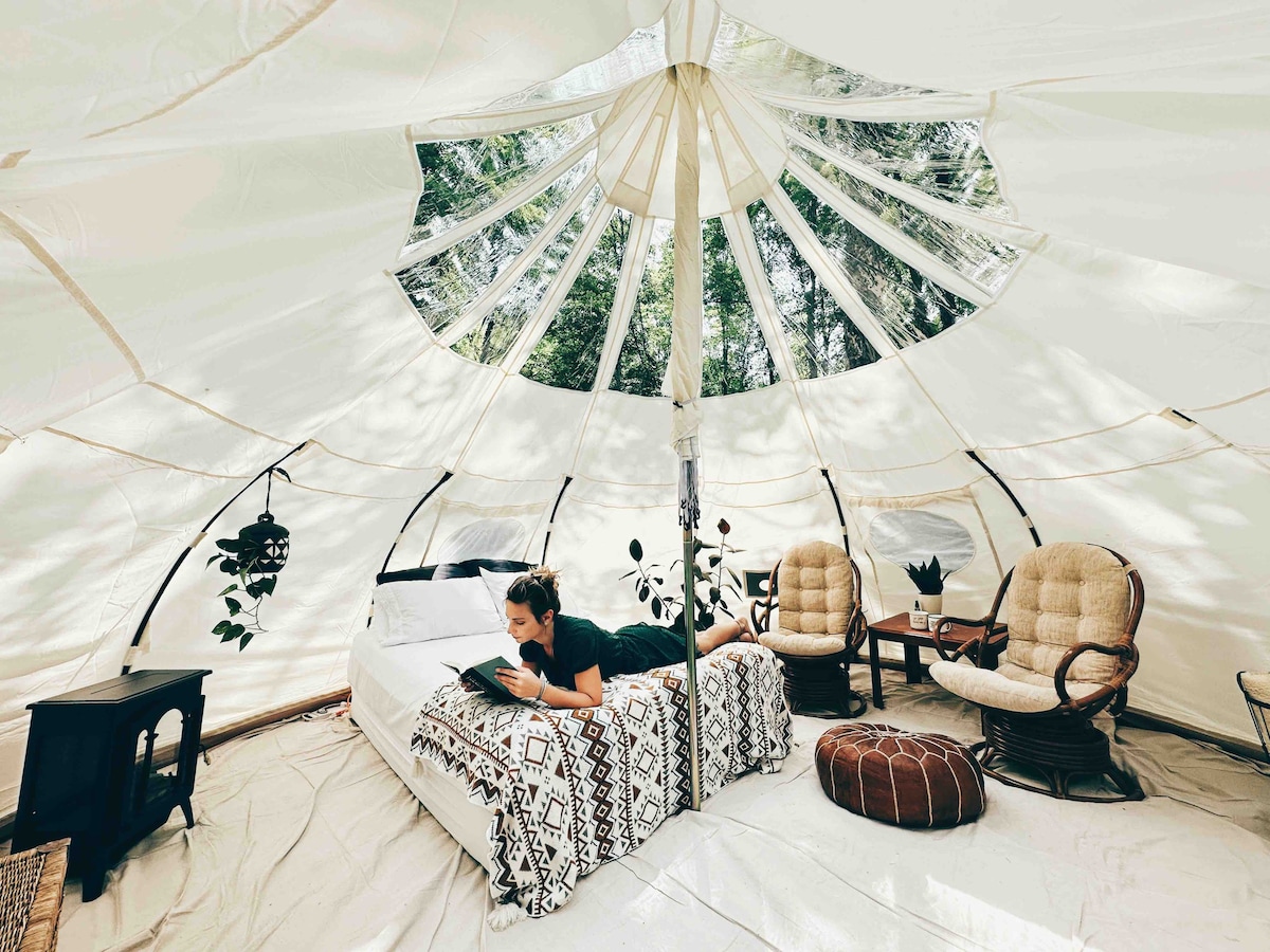 Up North - Romantic Stargazing Yurt - Rustic
