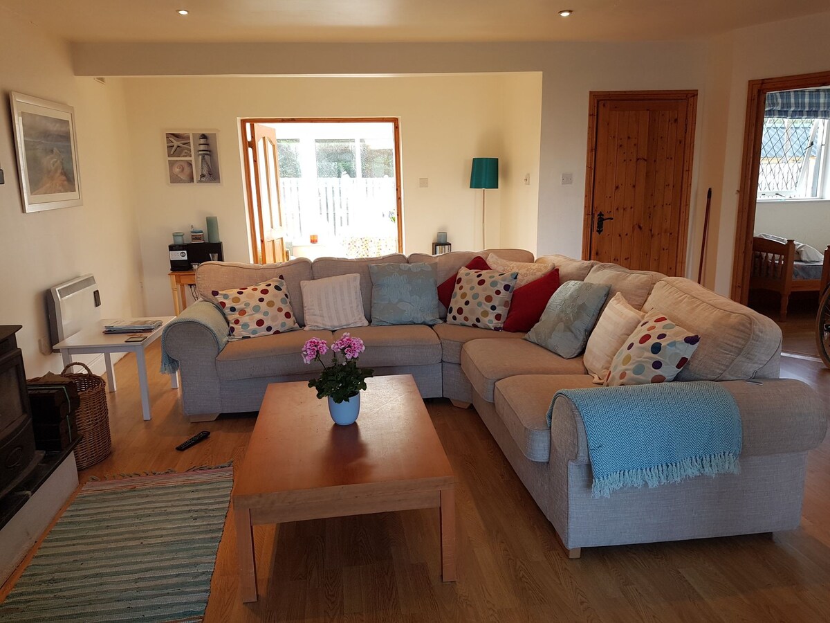 3 bedroomed Rosslare Holiday Home