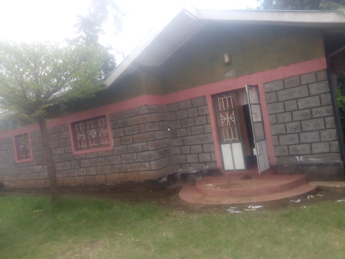 Nakuru Home Close to Lake Nakuru National Park