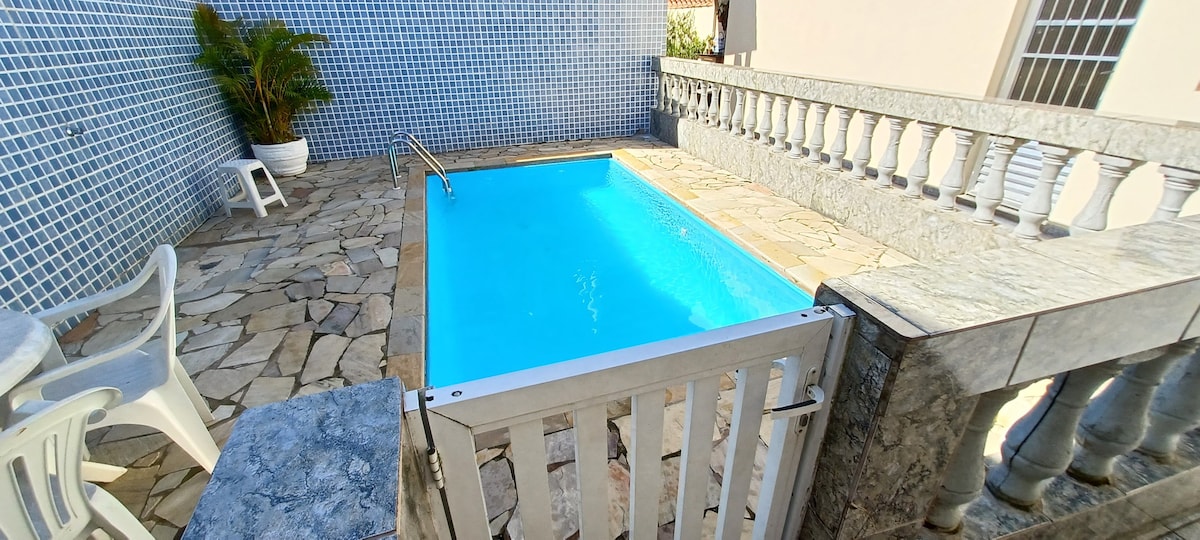 Casa com piscina pertinho do SESC Bertioga